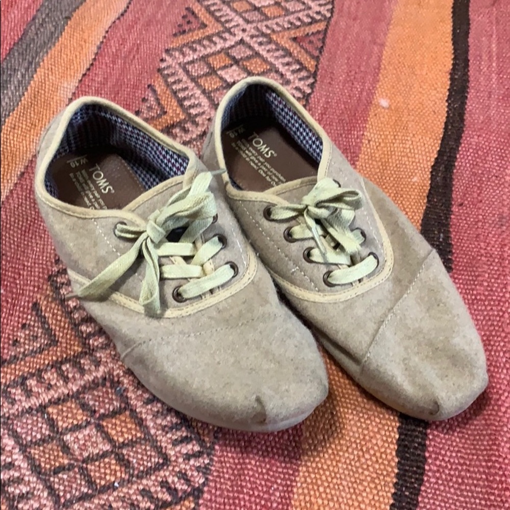 TOMS